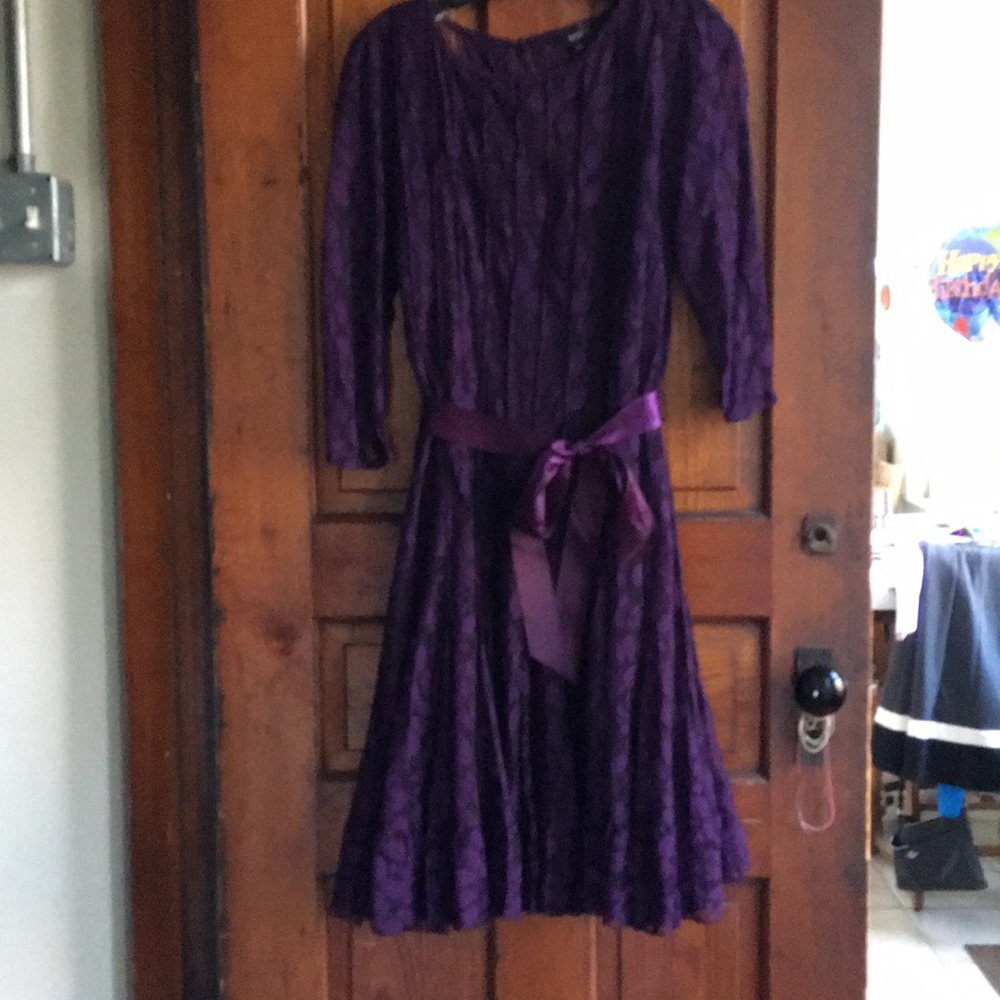 Lace cocktail dress